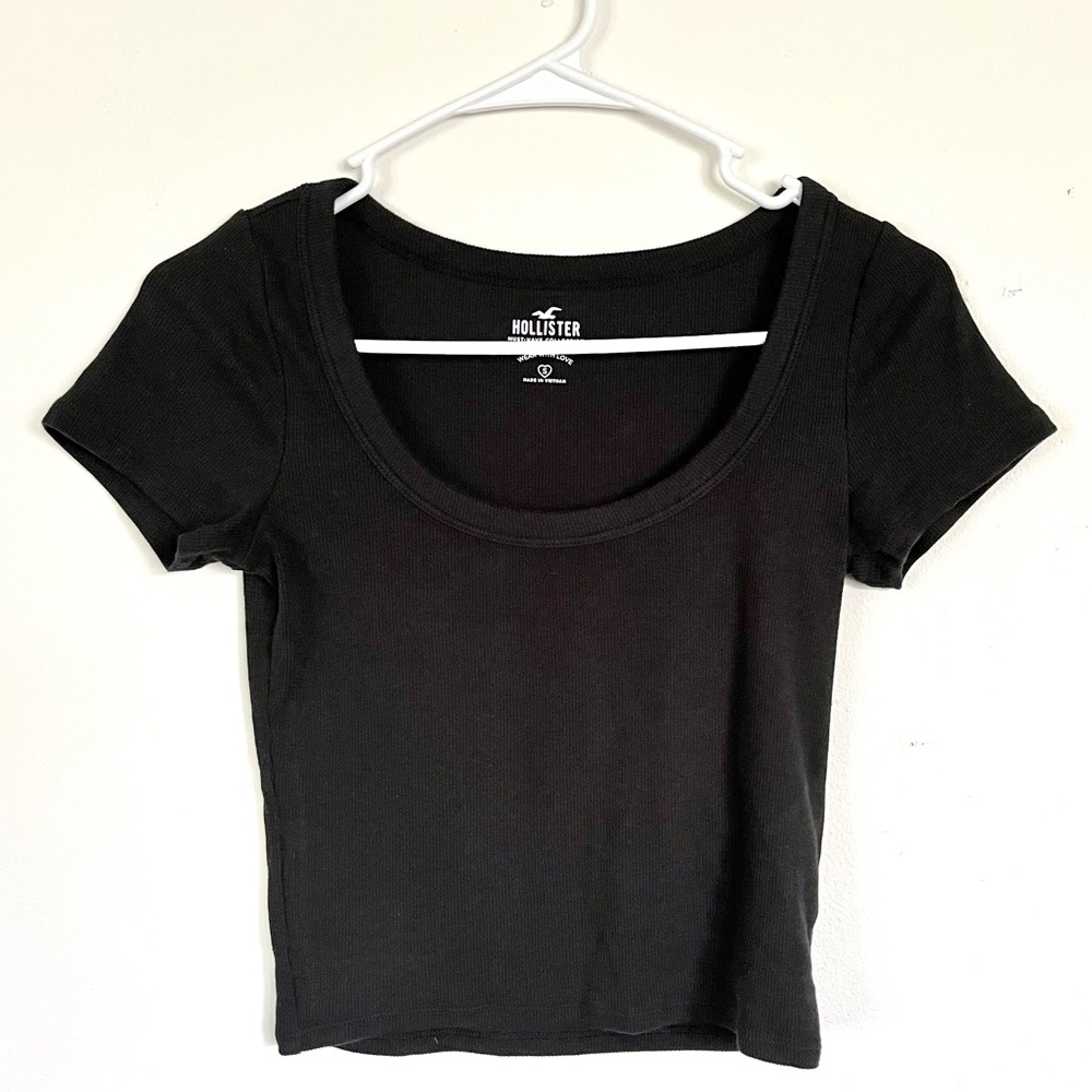 Hollister , Black , Small